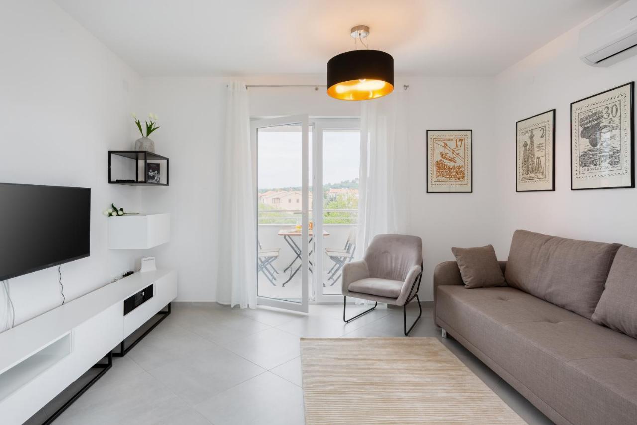 Brajdine - Ema Apartment Medulin Bagian luar foto