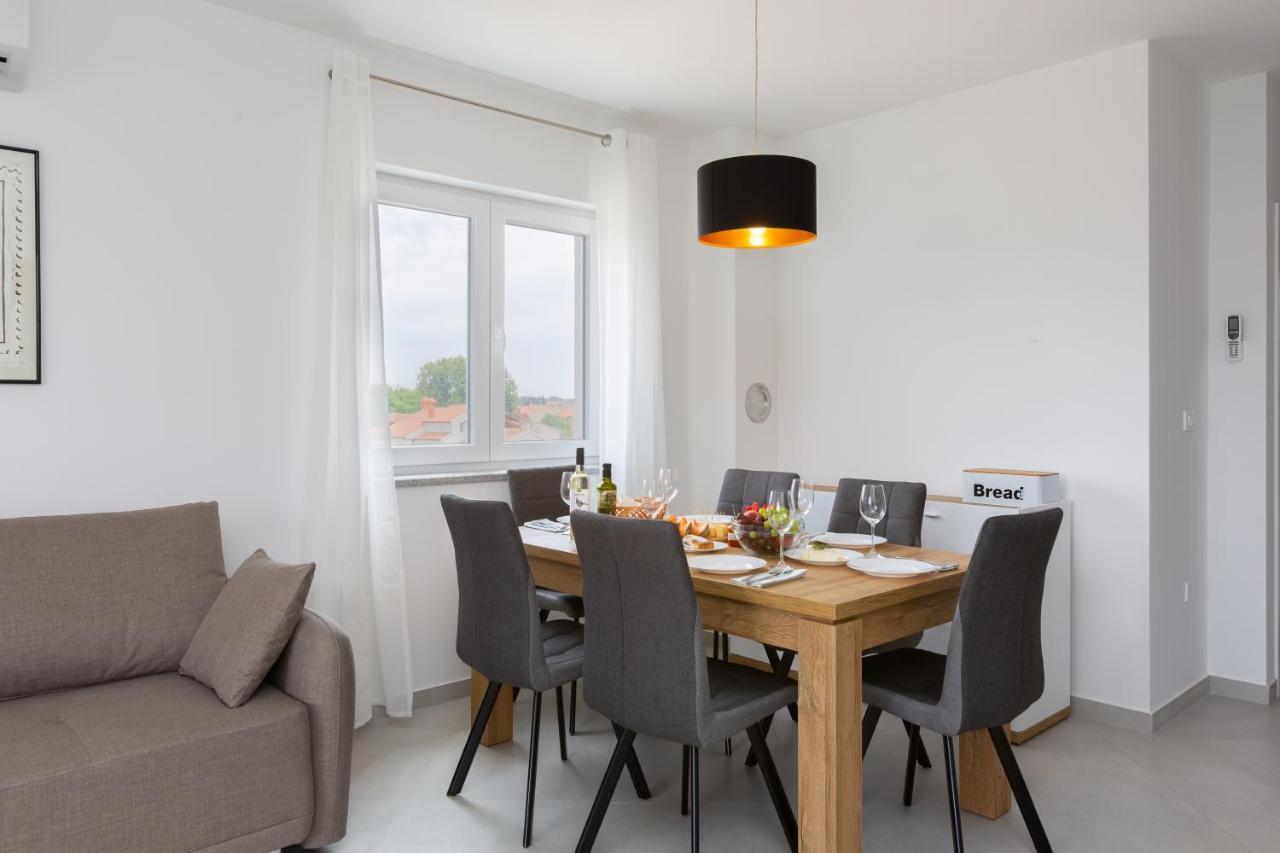 Brajdine - Ema Apartment Medulin Bagian luar foto