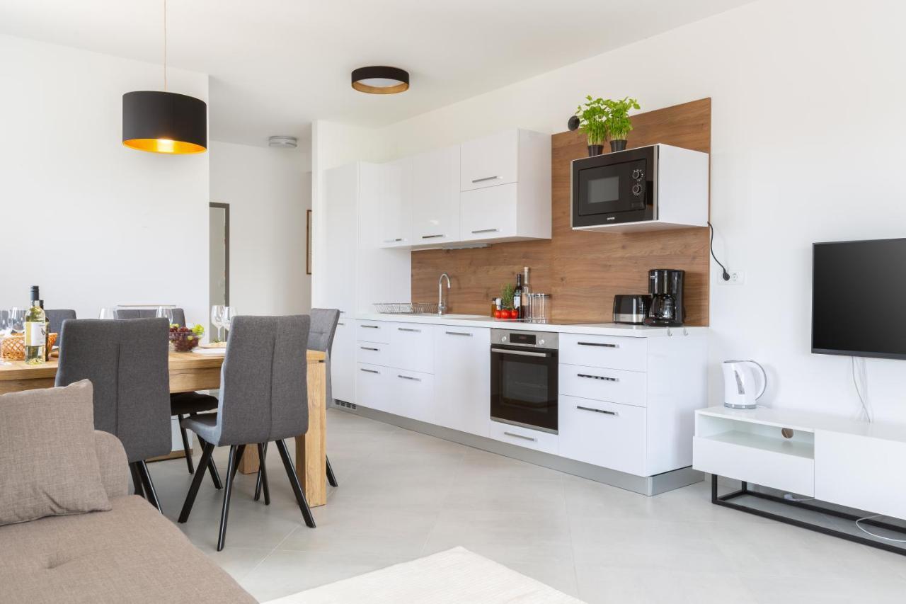 Brajdine - Ema Apartment Medulin Bagian luar foto