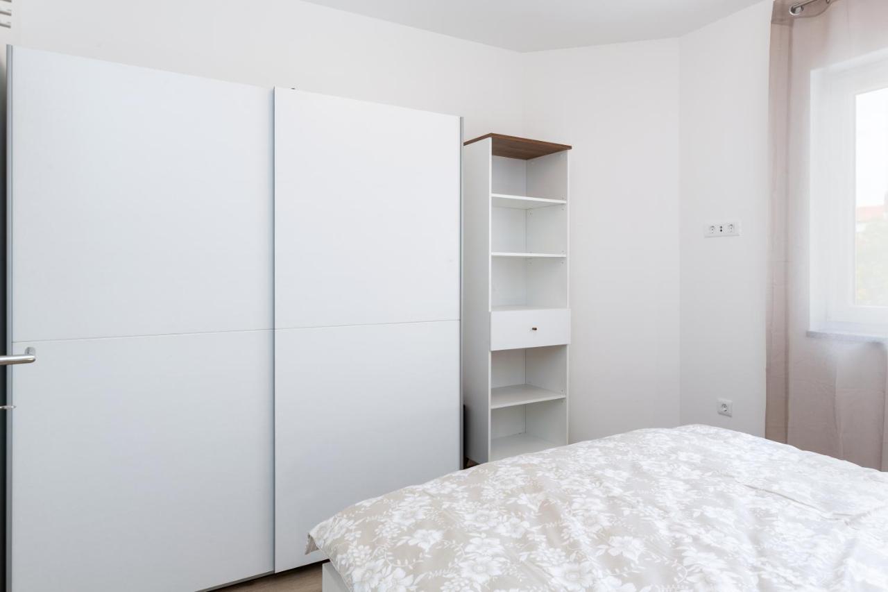 Brajdine - Ema Apartment Medulin Bagian luar foto